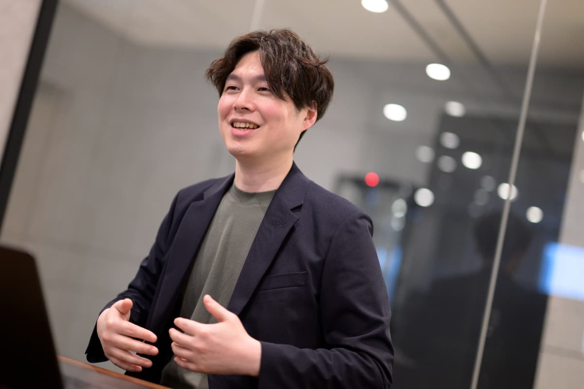 03_loglass_kawamura.jpg