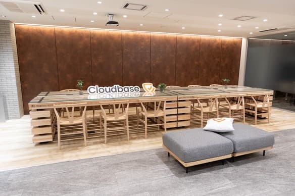 cloudbase_office_584x388.jpg